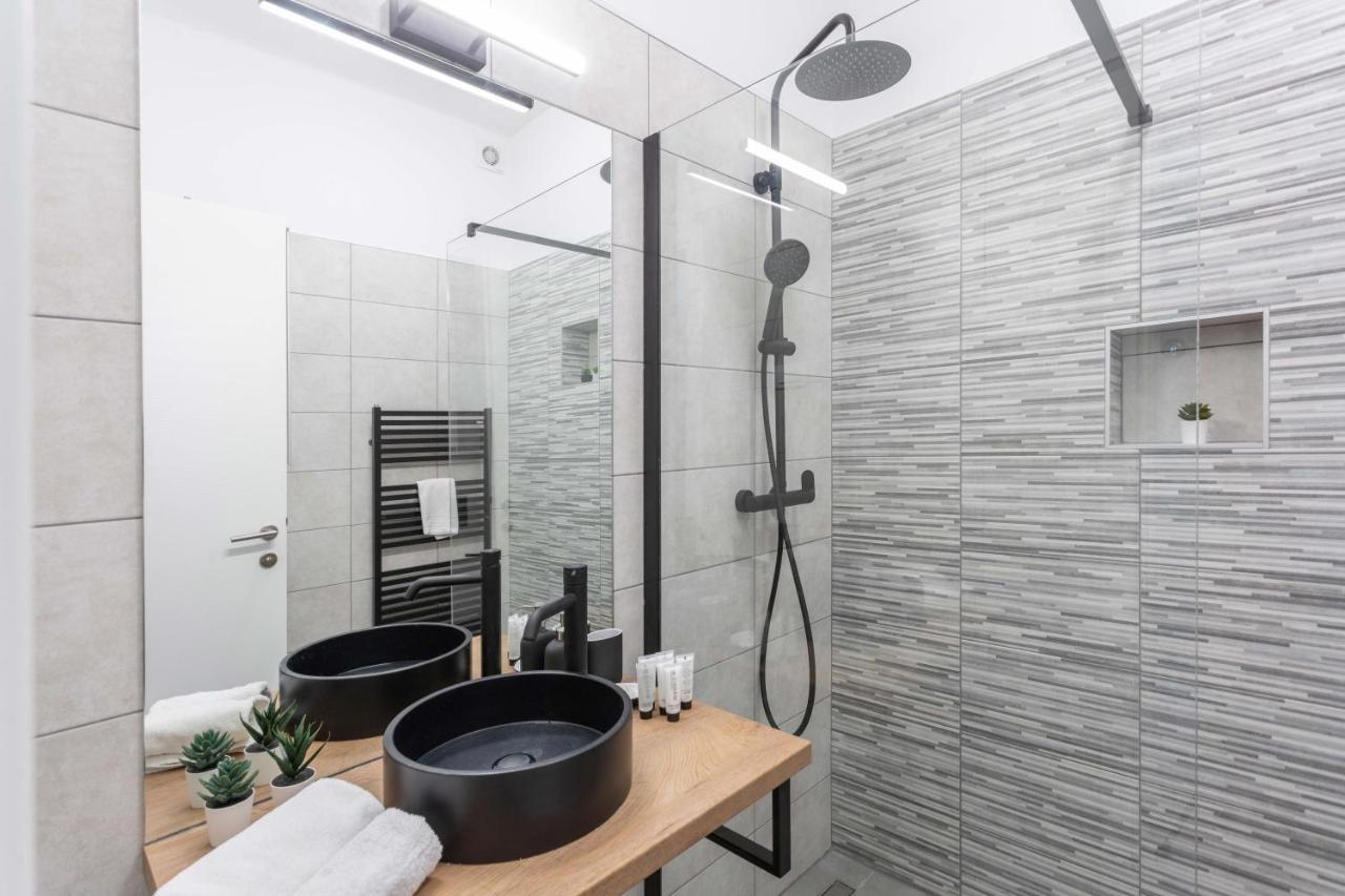 자그레브 Design Triplex In The City Center With A Balcony 아파트 외부 사진