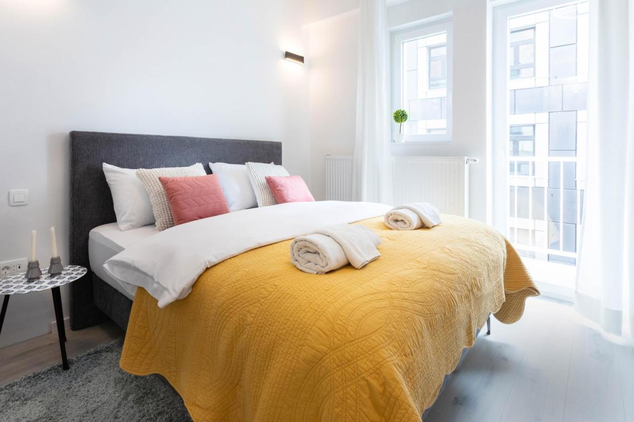자그레브 Design Triplex In The City Center With A Balcony 아파트 외부 사진