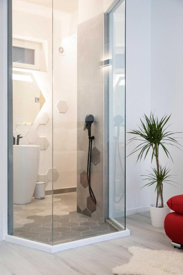 자그레브 Design Triplex In The City Center With A Balcony 아파트 외부 사진